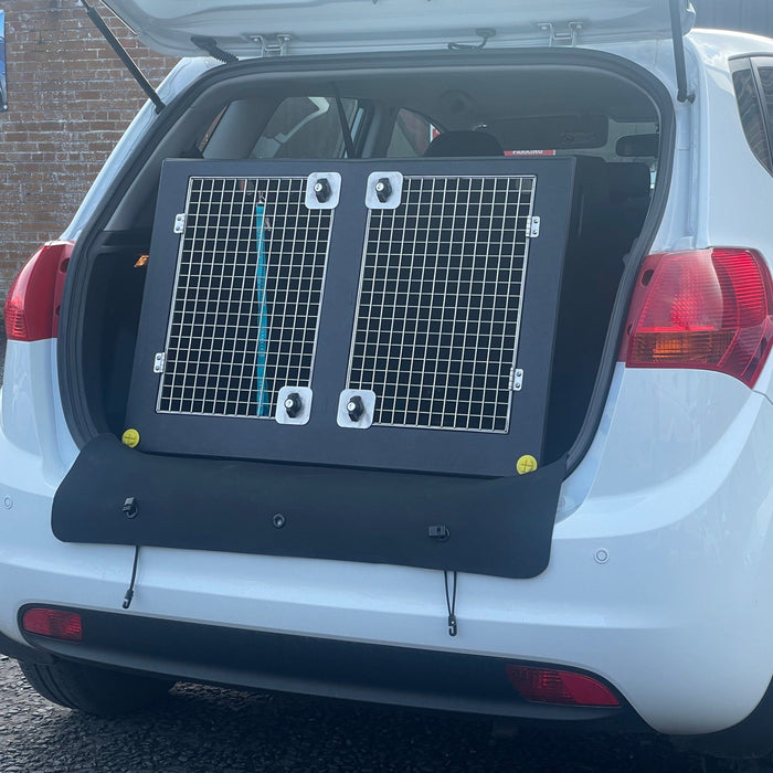 Kia Venga (2010–Present) Dog Car Travel Crate DT Box DT BOXES 900mm Black No