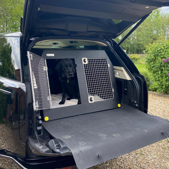 Range Rover Vogue | 2022–Present | Dog Travel Crate | The DT 11 DT Box DT BOXES
