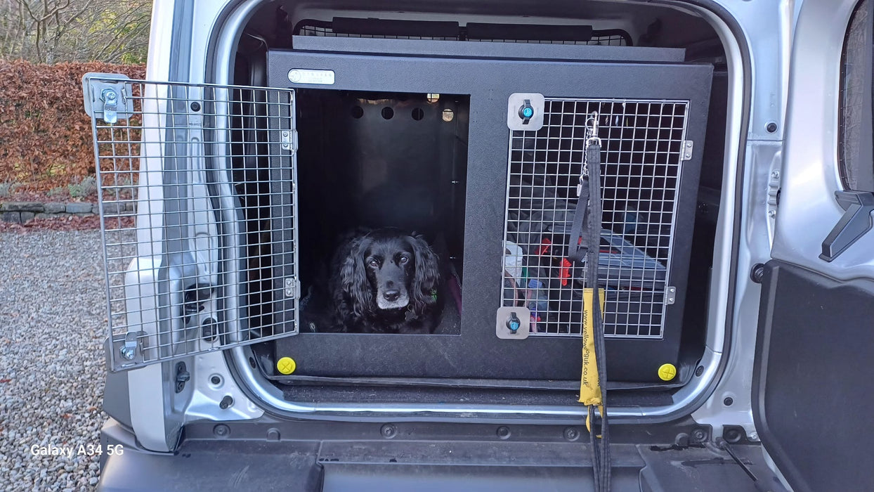 Suzuki Jimny Commercial | 2021 - Present | Dog Travel Crate