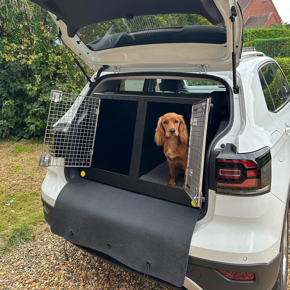 Dog Car Crate for Volkswagen T Cross (2018–Present) DT 24 — DT BOXES