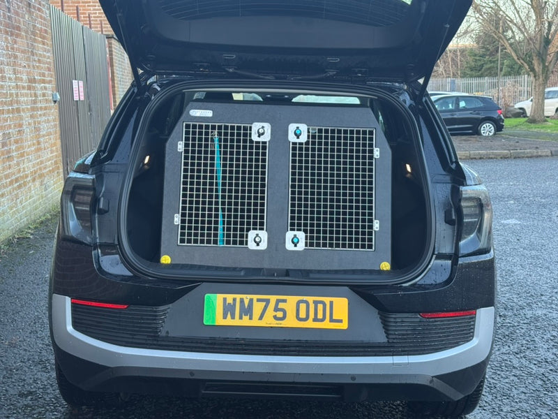 Ford Explorer | 2022-Present | Dog Travel Crate | The DT 9