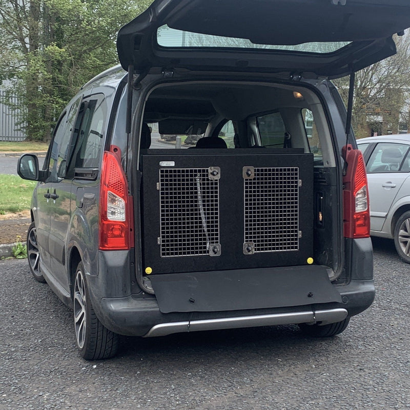 Dog crate for the Citroën Multispace - Peugeot Partner II 2008–2018 DT Box DT BOXES 