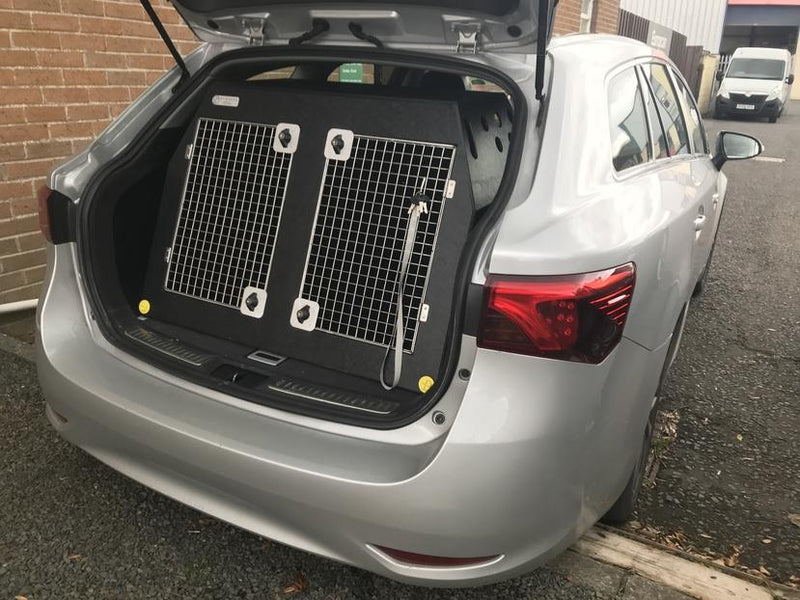 Kia Cee'd Estate (2012 - Present) DT Box Dog Car Travel Crate - The DT 4 DT Box DT BOXES 
