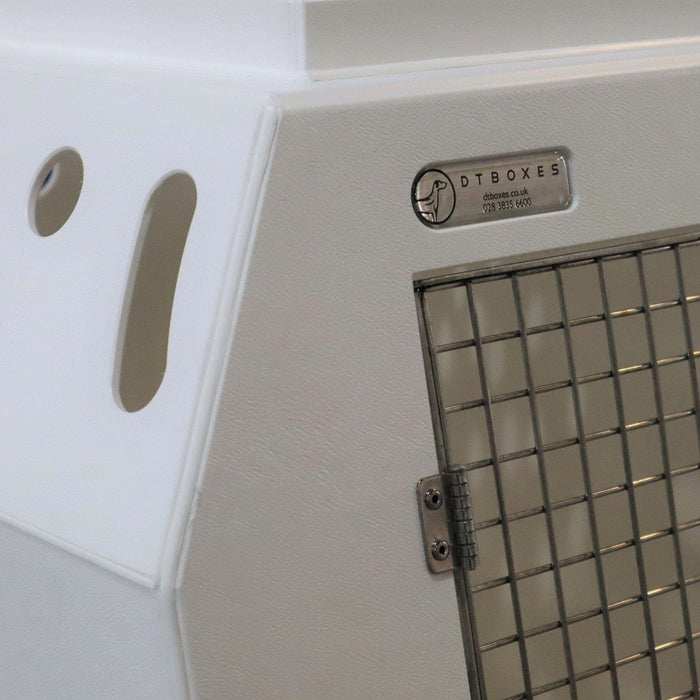 Kia Niro | 2016-Present | Dog Travel Crate DT Box DT BOXES 920mm White No
