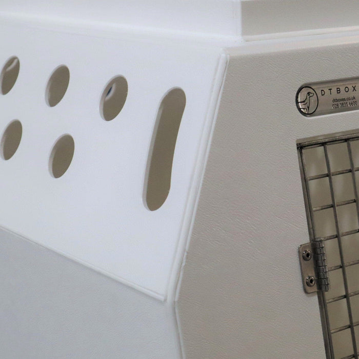 Kia Venga (2010–Present) Dog Car Travel Crate DT Box DT BOXES 900mm White No