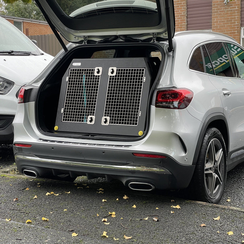 Mercedes 2025 dog crate