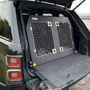 Range Rover Vogue | 2022–Present | Dog Travel Crate | The DT 11 DT Box DT BOXES 