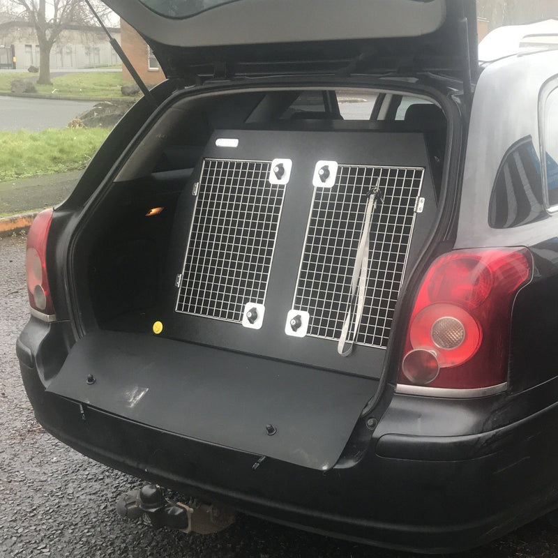 Toyota Avensis Tourer (2003 - 2009) DT Box Dog Car Travel Crate- The DT 4 DT Box DT BOXES 
